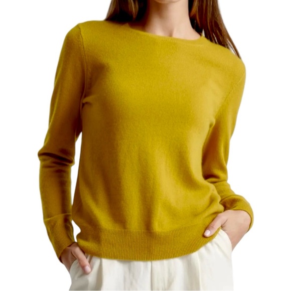 Quince Sweaters - NWT Quince Mongolian Cashmere Crewneck Sweater size M in Spicy Mustard
